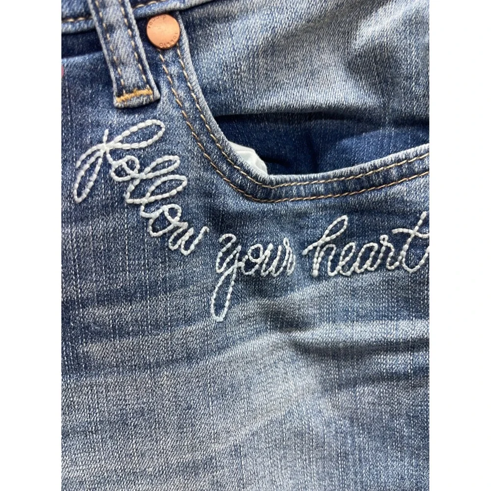 Torrid Denim‎ 14T Medium Wash Embroidered Skinny Jeans Follow Your Heart NWT
